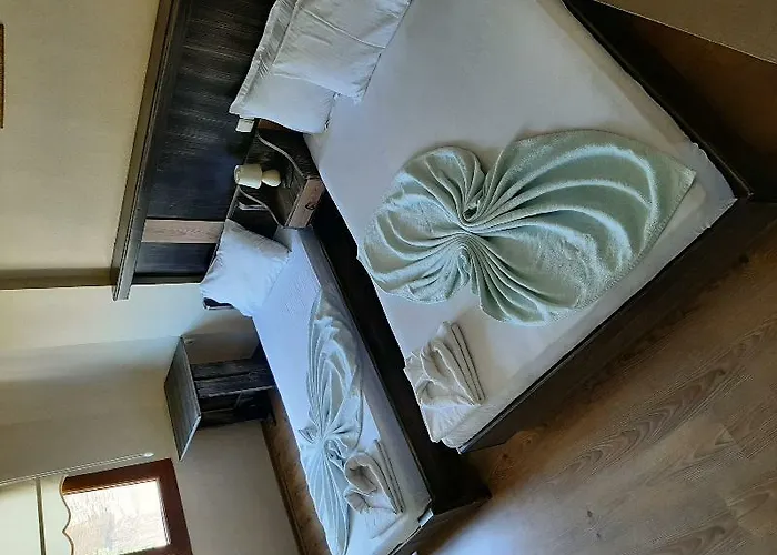 Hotel Wallabies Aquaduct Selcuk