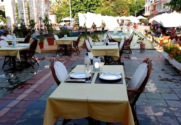 Wallabies Aquaduct 호텔 2*